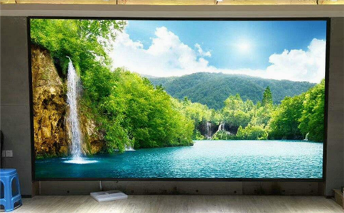 高清，高亮，高對(duì)比度，小型LED全彩屏的獨(dú)特魅力 | 成都LED顯示屏